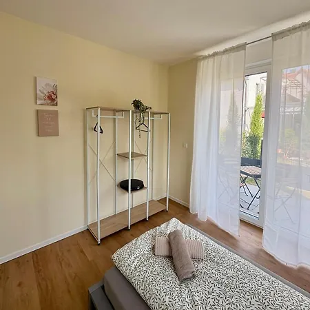 Modernes Im Herzen Von Mit Wlan & Terrasse 아파트 *